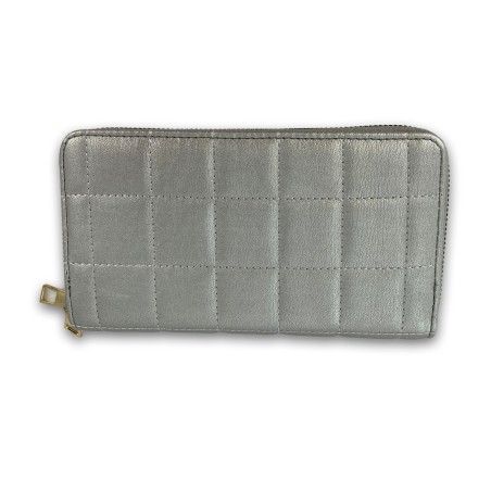 Πορτοφόλι με σχέδιο καπιτονέ