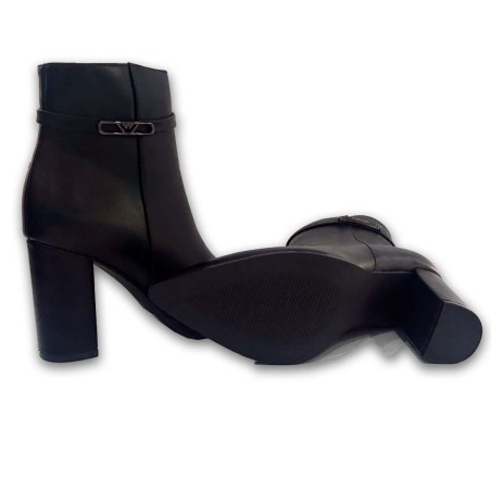 Μποτάκια με τακούνι W252760