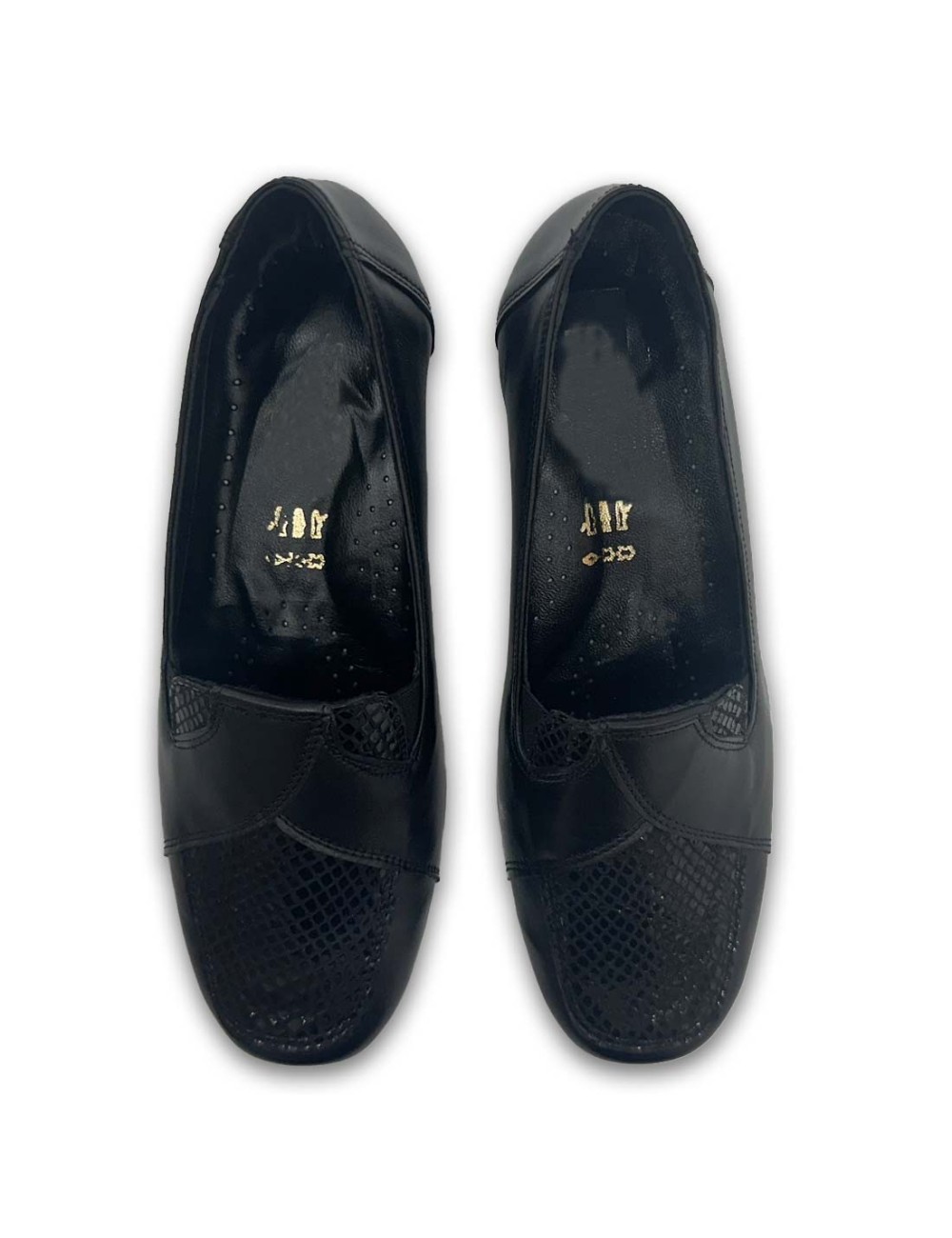 Γυναικεία δερμάτινα μοκασίνια W24390